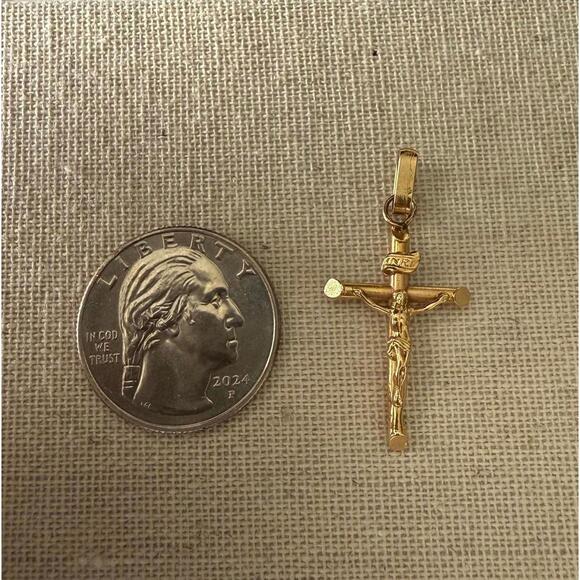 14K Solid Gold Cross Pendant – Yellow Gold - Picture 5 of 5